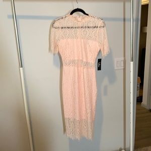 NWT Lulu’s Pink Lace Dress